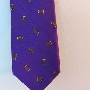 NWT Chaps 100% Silk‎ Football Print Tie
